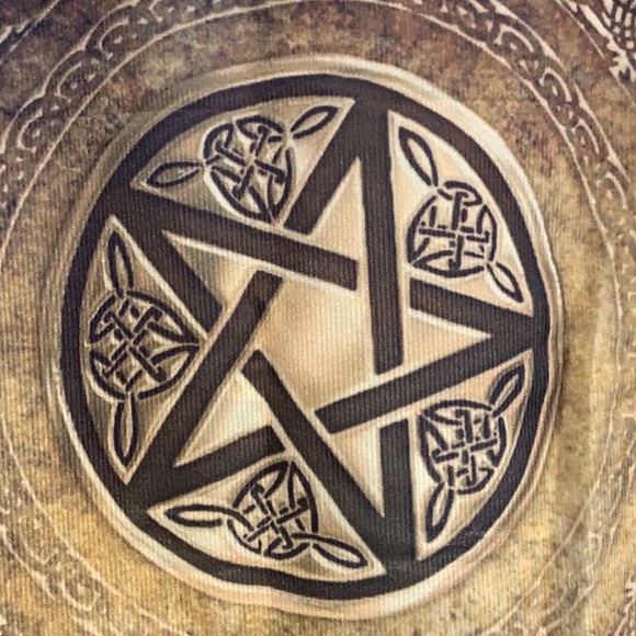 Pillow cover pagan NWOT. - Picture 4 of 6